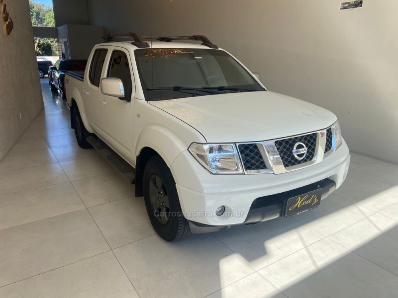 FRONTIER 2.5 LE 4X4 CD TURBO ELETRONIC DIESEL 4P AUTOMÁTICO - 2013 - CANELA