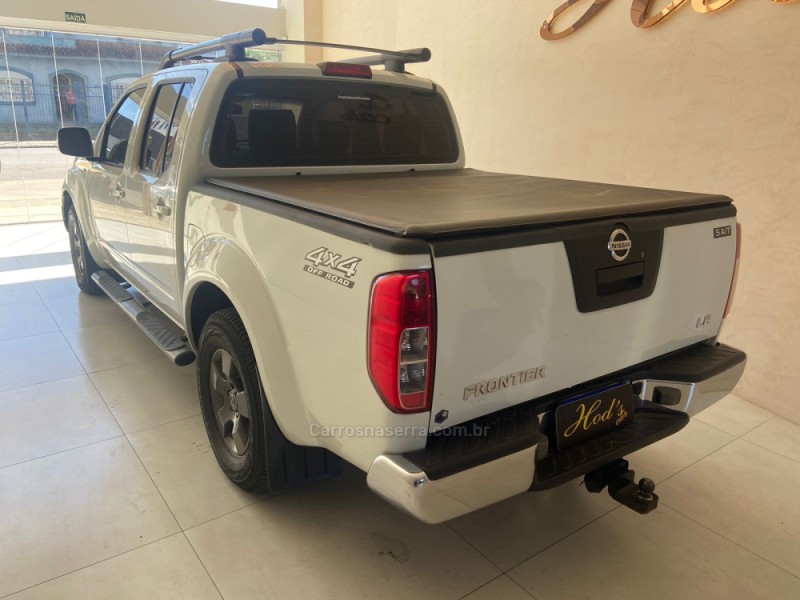 FRONTIER 2.5 LE 4X4 CD TURBO ELETRONIC DIESEL 4P AUTOMÁTICO - 2013 - CANELA