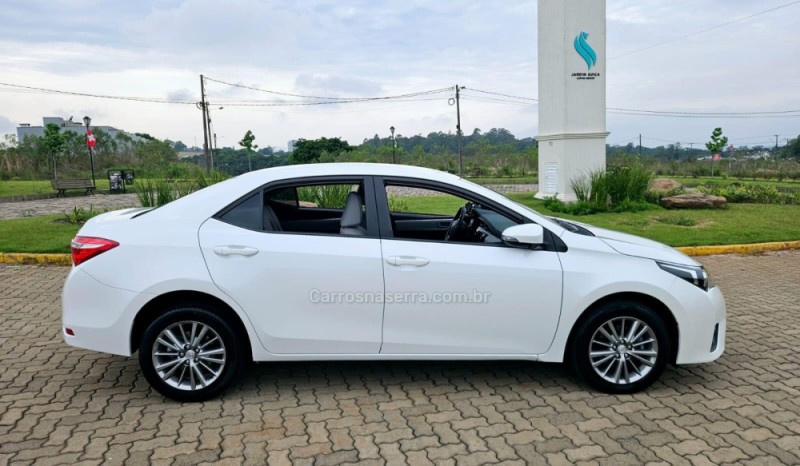 COROLLA 2.0 XEI 16V FLEX 4P AUTOMÁTICO - 2017 - LAJEADO