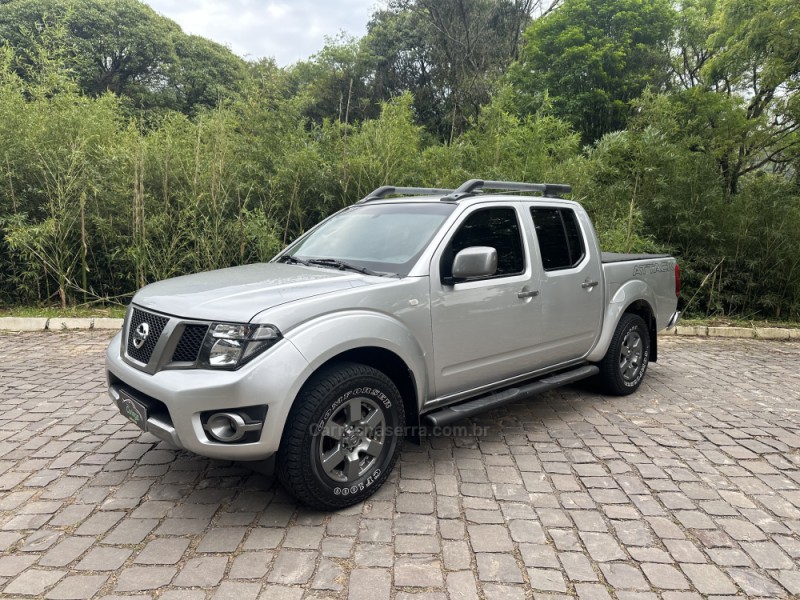 FRONTIER 2.5 SV ATTACK 4X4 CD TURBO ELETRONIC DIESEL 4P MANUAL