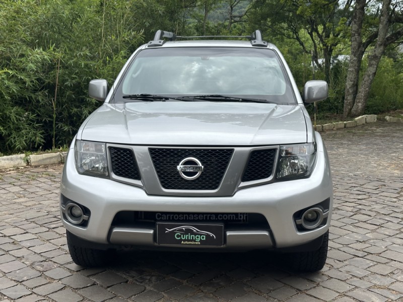 FRONTIER 2.5 SV ATTACK 4X4 CD TURBO ELETRONIC DIESEL 4P MANUAL - 2015 - NOVA PRATA