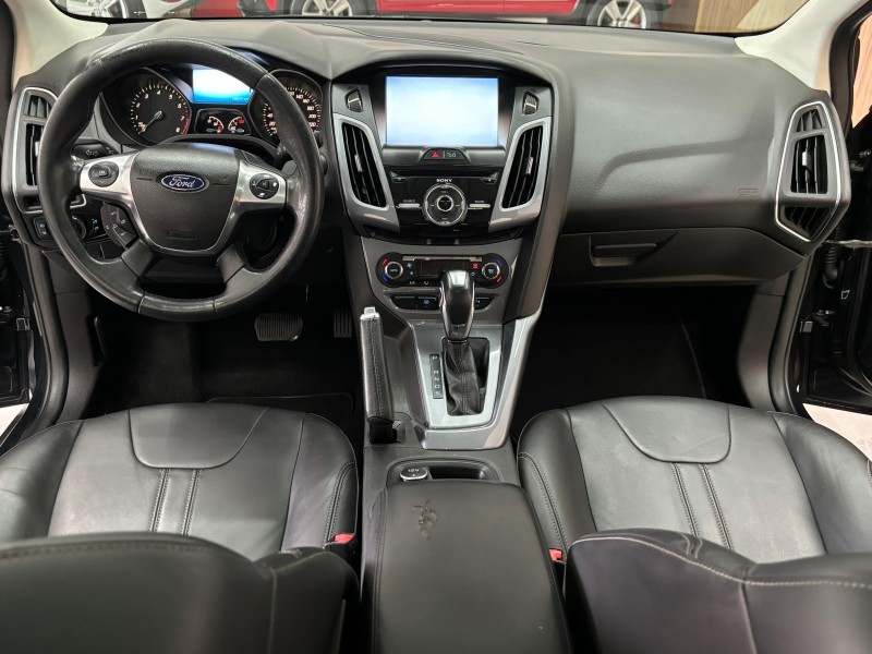 FOCUS 2.0 TITANIUM PLUS SEDAN 16V FLEX 4P AUTOMÁTICO - 2015 - CAXIAS DO SUL