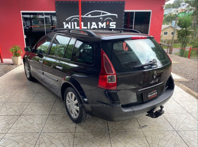 MÉGANE 1.6 DYNAMIQUE GRAND TOUR 16V FLEX 4P MANUAL - 2013 - CAXIAS DO SUL