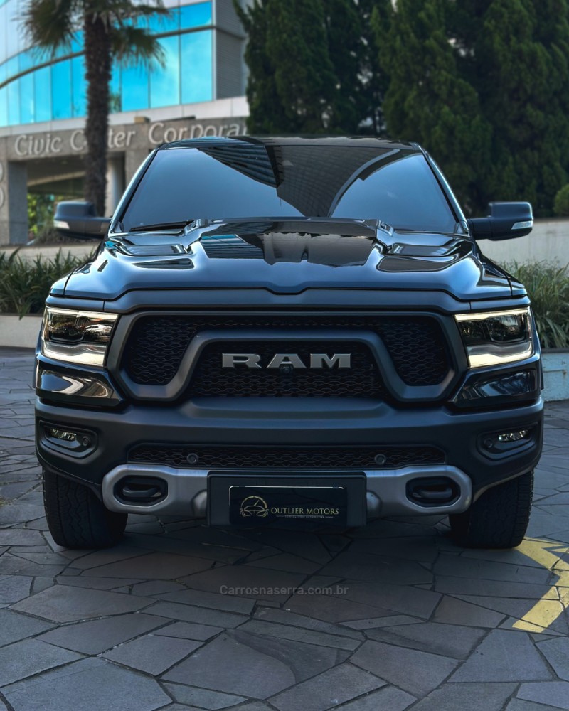 1500 REBEL 5.7 HEMI V8 CD 4X4 GASOLINA 4P AUTOMÁTICA - 2021 - NOVO HAMBURGO