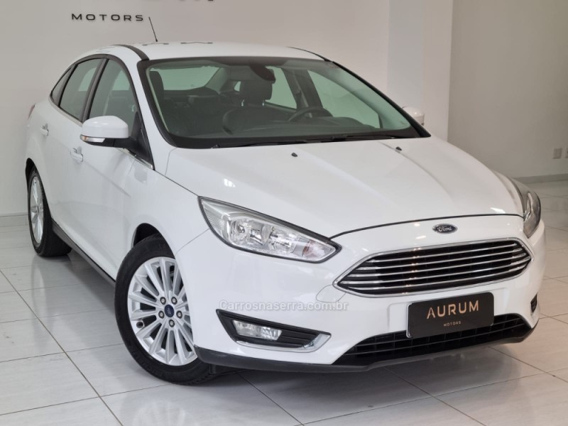 FOCUS 2.0 TITANIUM SEDAN 16V FLEX 4P AUTOMÁTICO - 2016 - CAXIAS DO SUL