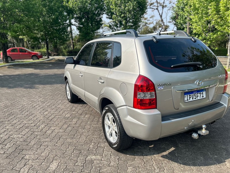 TUCSON 2.0 MPFI GLS 16V 143CV 2WD FLEX 4P AUTOMÁTICO - 2010 - CAXIAS DO SUL