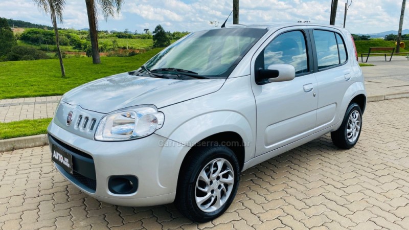 UNO 1.0 EVO VIVACE 8V FLEX 4P MANUAL - 2012 - DOIS IRMãOS