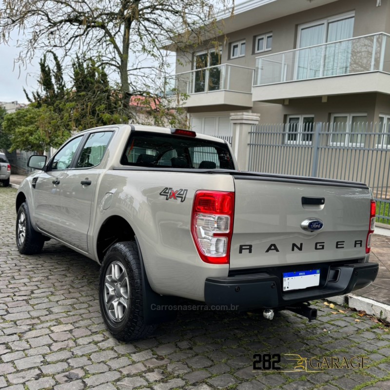 RANGER 2.2 XLS 4X4 CD 16V DIESEL 4P AUTOMÁTICO - 2018 - FARROUPILHA