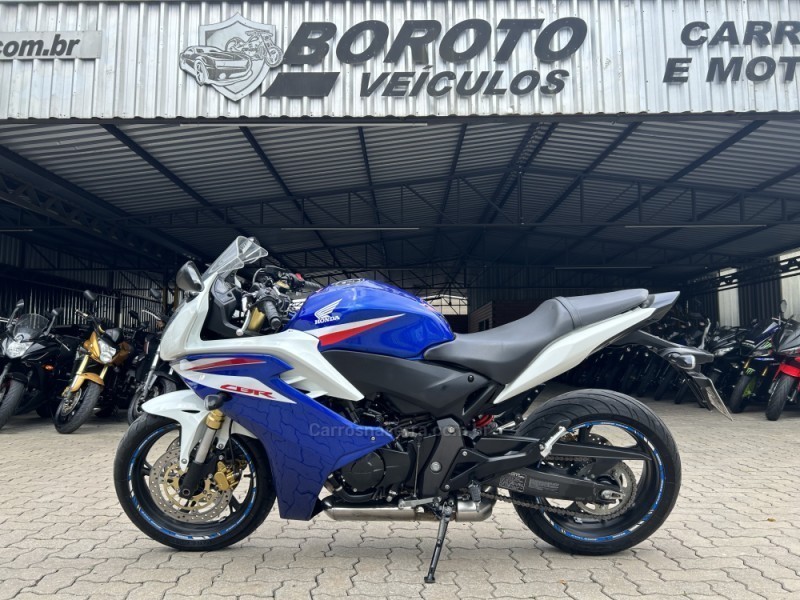 CBR 600F  - 2013 - BENTO GONçALVES