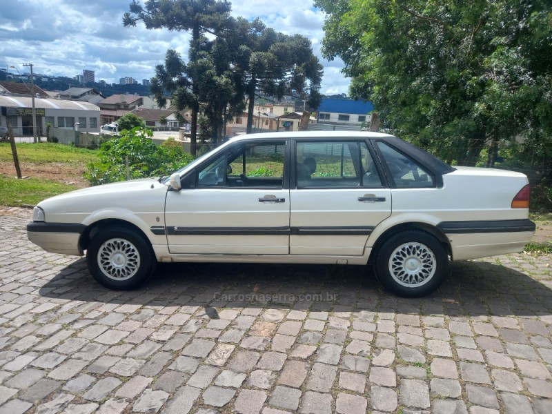 VERSAILLES 2.0 I GHIA 8V GASOLINA 4P MANUAL - 1994 - CAXIAS DO SUL