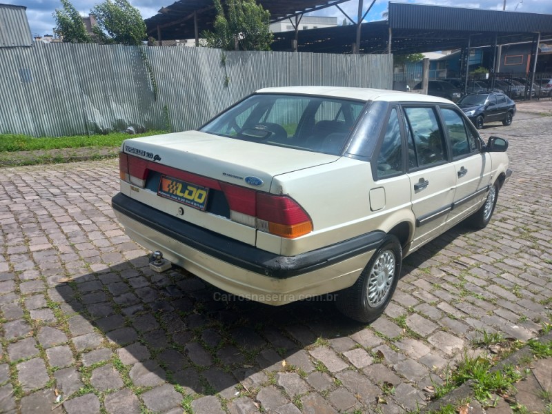 VERSAILLES 2.0 I GHIA 8V GASOLINA 4P MANUAL - 1994 - CAXIAS DO SUL