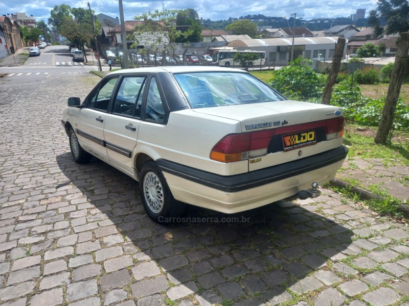 VERSAILLES 2.0 I GHIA 8V GASOLINA 4P MANUAL - 1994 - CAXIAS DO SUL