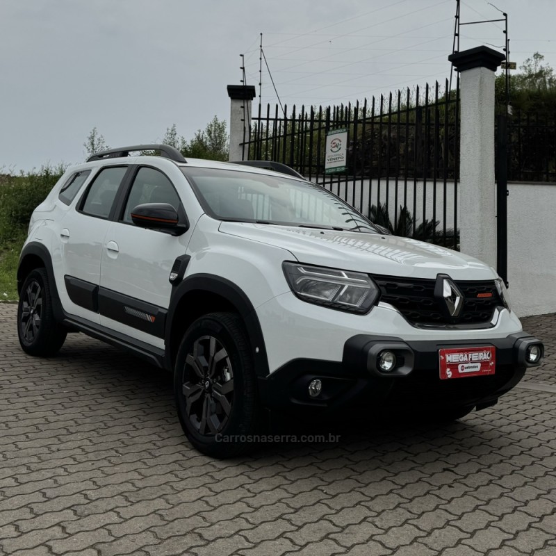 DUSTER 1.3 TCE ICONIC PLUS FLEX 4P AUTOMÁTICA - 2025 - CAXIAS DO SUL