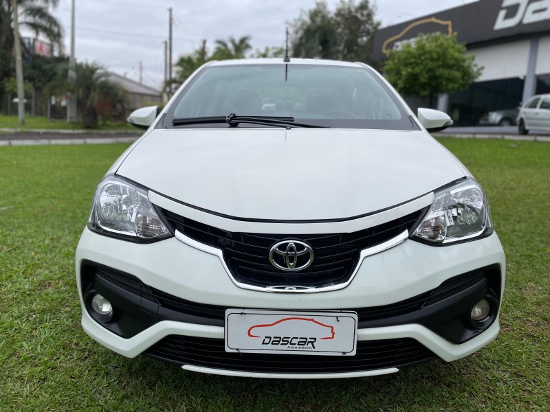 ETIOS 1.5 PLATINUM SEDAN 16V FLEX 4P AUTOMÁTICO - 2018 - BOM PRINCíPIO