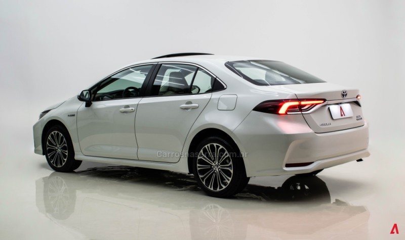 COROLLA 1.8 ALTIS PREMIUM 16V HÍBRIDO 4P AUTOMÁTICO - 2021 - GARIBALDI