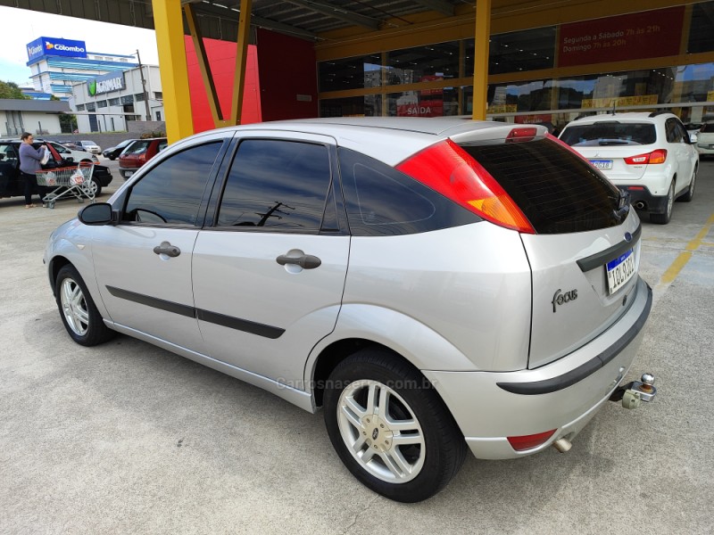 FOCUS 1.6 GLX 8V FLEX 4P MANUAL - 2009 - FARROUPILHA