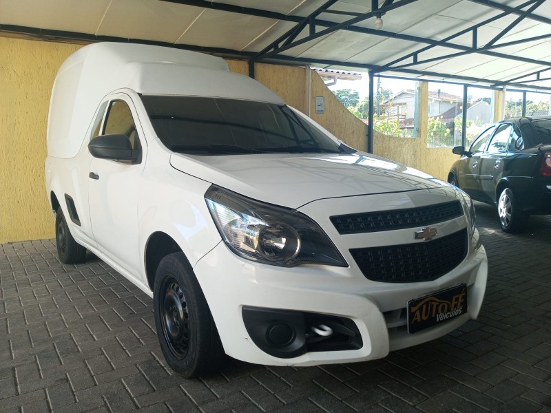 MONTANA 1.4 MPFI COMBO FURGÃO 8V ECONO FLEX 2P MANUAL - 2013 - CANELA