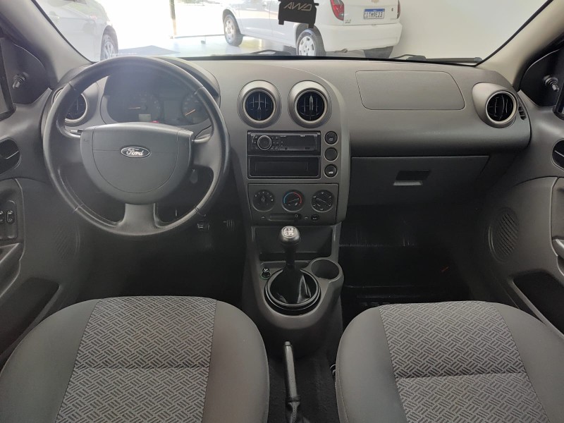 FIESTA 1.0 MPI SEDAN 8V FLEX 4P MANUAL - 2006 - LAJEADO