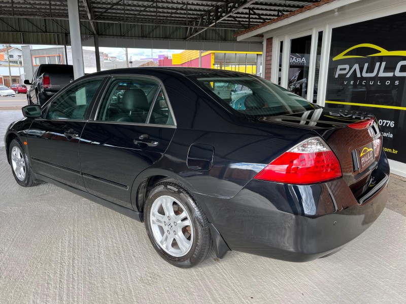 ACCORD 2.0 LX 16V GASOLINA 4P AUTOMÁTICO - 2007 - VACARIA