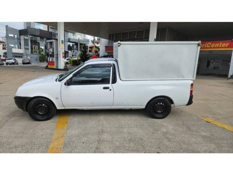 COURIER 1.6 MPI L 8V GASOLINA 2P MANUAL