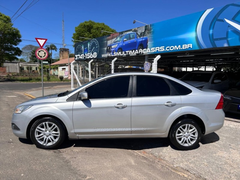 FOCUS 2.0 GLX SEDAN 16V FLEX 4P AUTOMÁTICO - 2013 - VENâNCIO AIRES