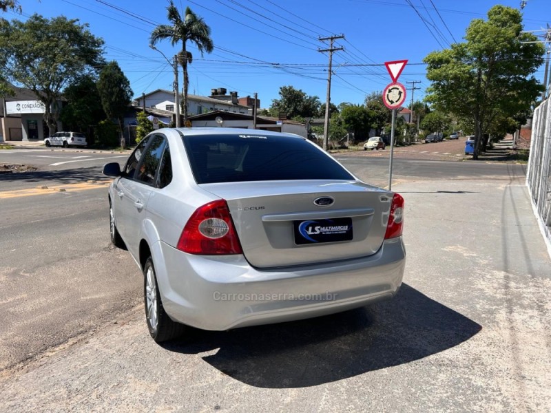 FOCUS 2.0 GLX SEDAN 16V FLEX 4P AUTOMÁTICO - 2013 - VENâNCIO AIRES