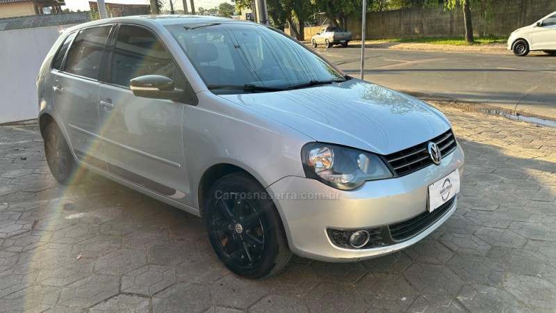 POLO 1.6 MI SPORTLINE 8V GASOLINA 4P MANUAL - 2013 - GRAVATAí