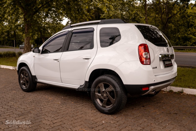 DUSTER 2.0 DYNAMIQUE 4X4 16V FLEX 4P MANUAL - 2014 - DOIS IRMãOS