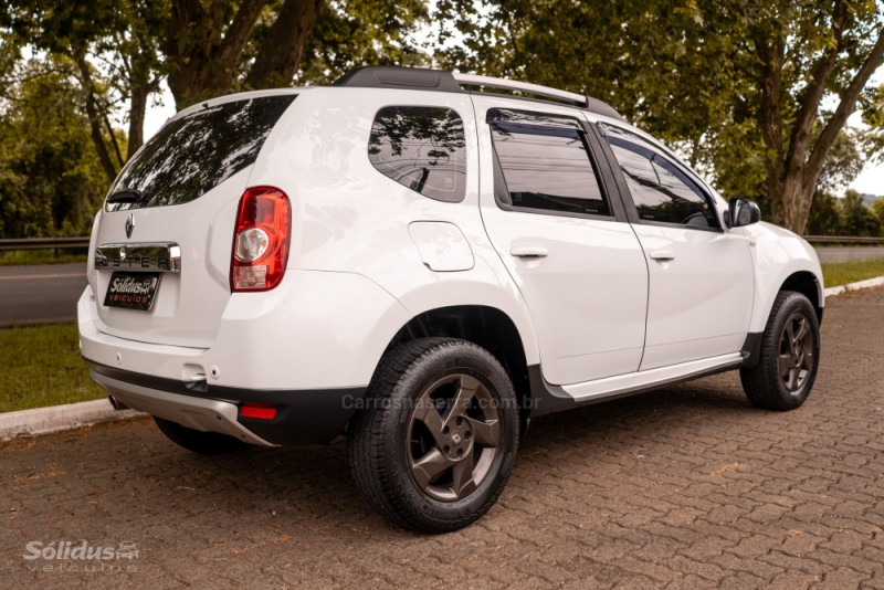 DUSTER 2.0 DYNAMIQUE 4X4 16V FLEX 4P MANUAL - 2014 - DOIS IRMãOS