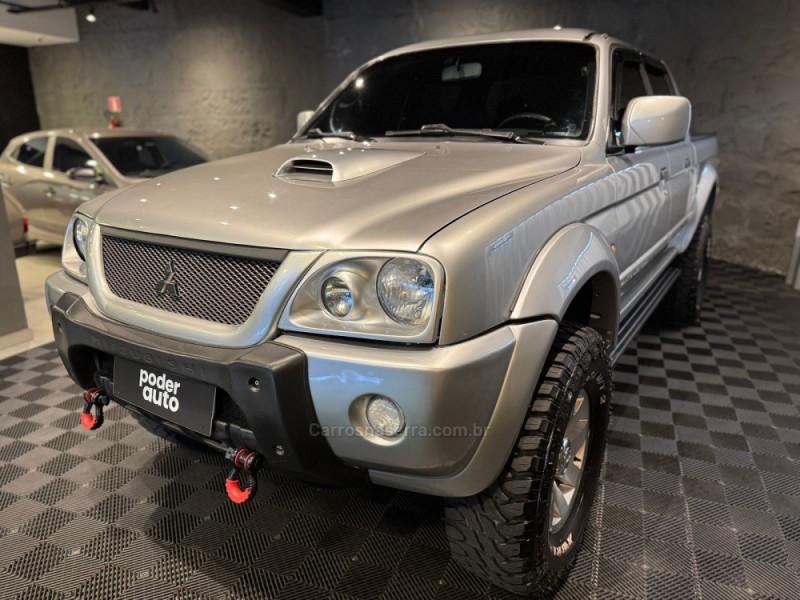 L200 2.5 SPORT HPE 4X4 CD 8V TURBO INTERCOOLER DIESEL 4P MANUAL - 2005 - FARROUPILHA