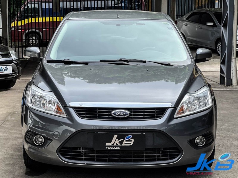 FOCUS 1.6 8V FLEX 4P MANUAL - 2013 - NOVO HAMBURGO