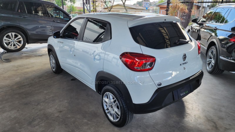 KWID 1.0 12V OUTSIDER FLEX 4P MANUAL - 2022 - CAXIAS DO SUL