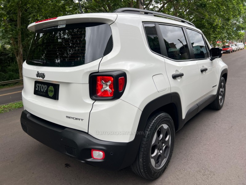 RENEGADE 1.8 16V FLEX SPORT 4P AUTOMÁTICO - 2016 - DOIS IRMãOS