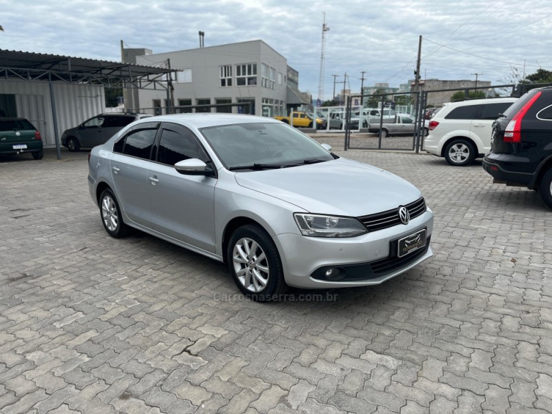 JETTA 2.0 COMFORTLINE FLEX 4P TIPTRONIC - 2014 - SANTA MARIA