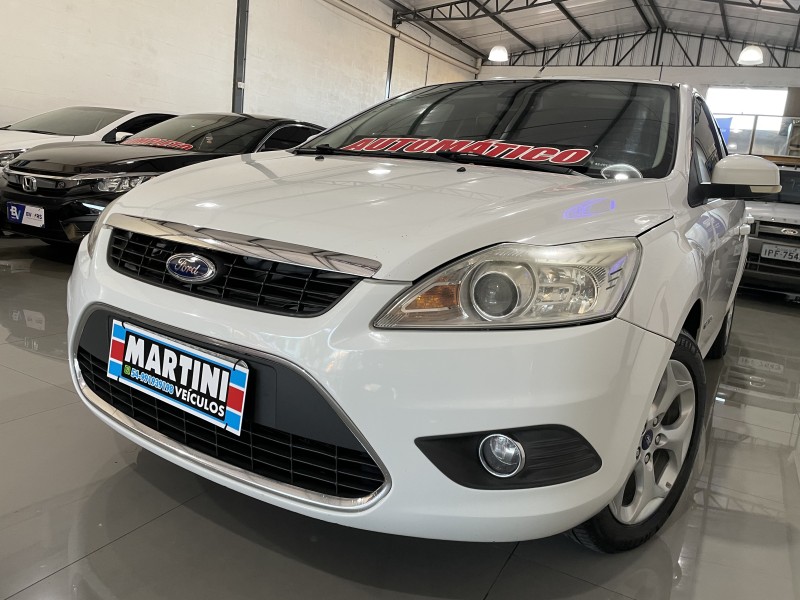 focus 2.0 titanium plus hatch 16v flex 4p auto 2012 caxias do sul