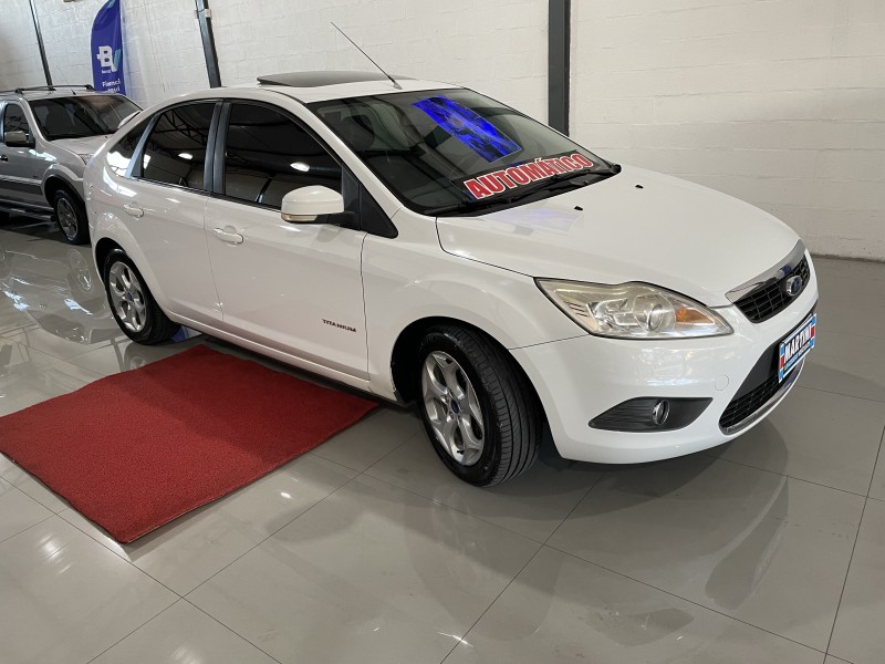 FOCUS 2.0 TITANIUM PLUS HATCH 16V FLEX 4P AUTO - 2012 - CAXIAS DO SUL