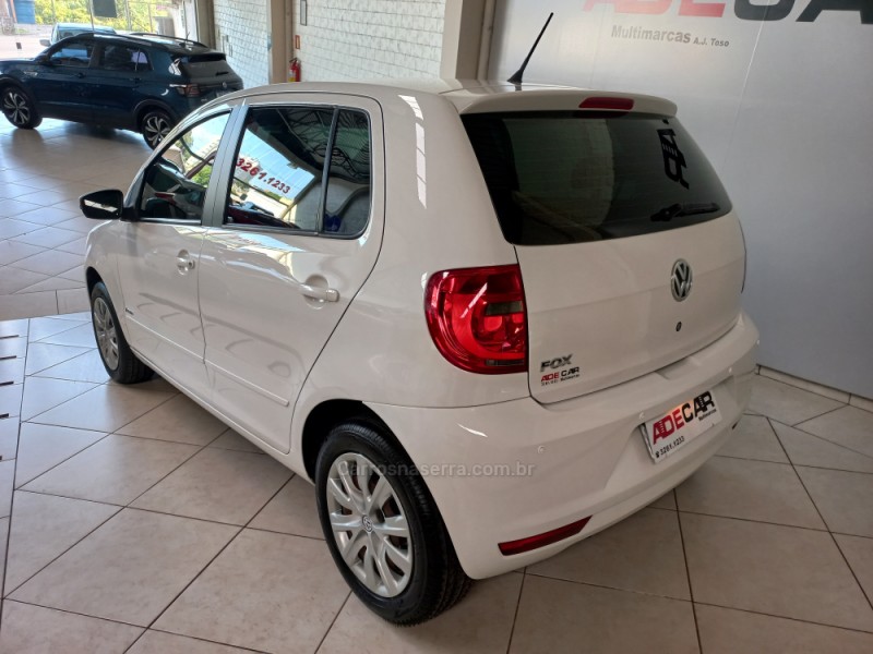 FOX 1.0 MI TREND 8V FLEX 4P MANUAL - 2013 - FARROUPILHA