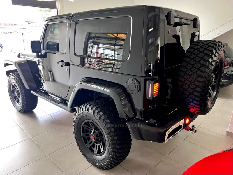 WRANGLER 3.8 UNLIMITED SPORT 4X4 CAPOTA DUPLA V6 GASOLINA 2P AUTOMÁTICO - 2007 - CARLOS BARBOSA