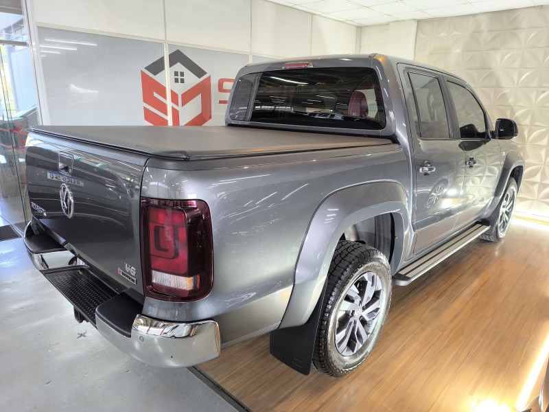 AMAROK 3.0 V6 TDI HIGHLINE CD DIESEL 4MOTION AUTOMÁTICO - 2023 - CAXIAS DO SUL