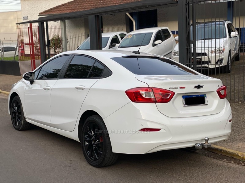 CRUZE 1.4 TURBO LT 16V FLEX 4P AUTOMÁTICO - 2017 - PAROBé