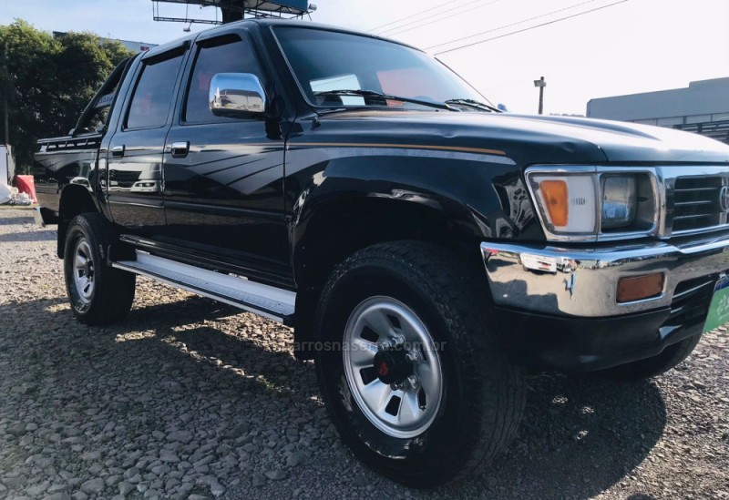 HILUX 2.8 SR5 4X4 CD 8V DIESEL 4P MANUAL - 2000 - GARIBALDI