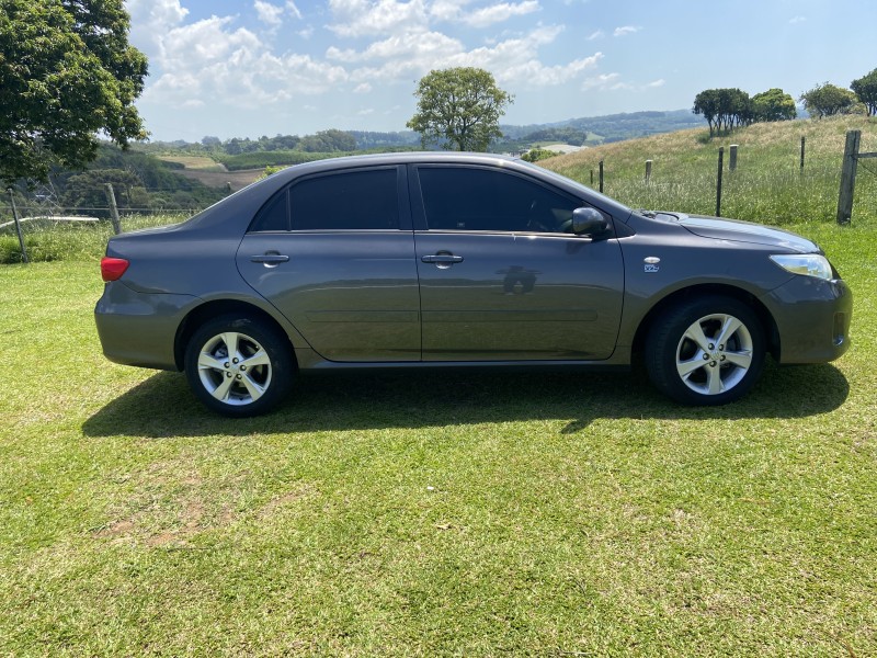 COROLLA 1.8 GLI 16V FLEX 4P AUTOMÁTICO - 2014 - FARROUPILHA