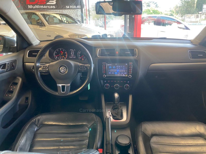 JETTA 2.0 TSI HIGHLINE 211CV GASOLINA 4P TIPTRONIC - 2014 - CAXIAS DO SUL