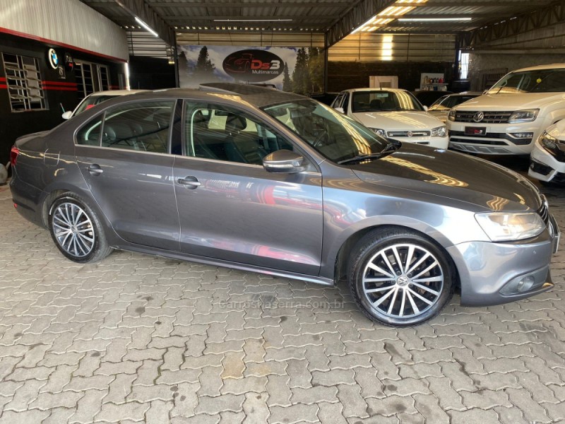 JETTA 2.0 TSI HIGHLINE 211CV GASOLINA 4P TIPTRONIC - 2014 - CAXIAS DO SUL