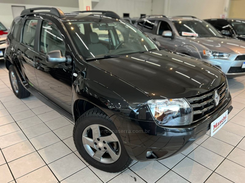 DUSTER 2.0 TECH ROAD II 4X4 16V FLEX 4P MANUAL - 2014 - CAXIAS DO SUL