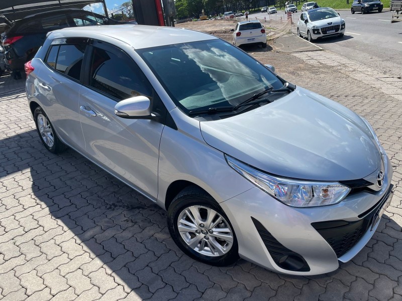 YARIS 1.3 XL LIVE 16V FLEX 4P MANUAL