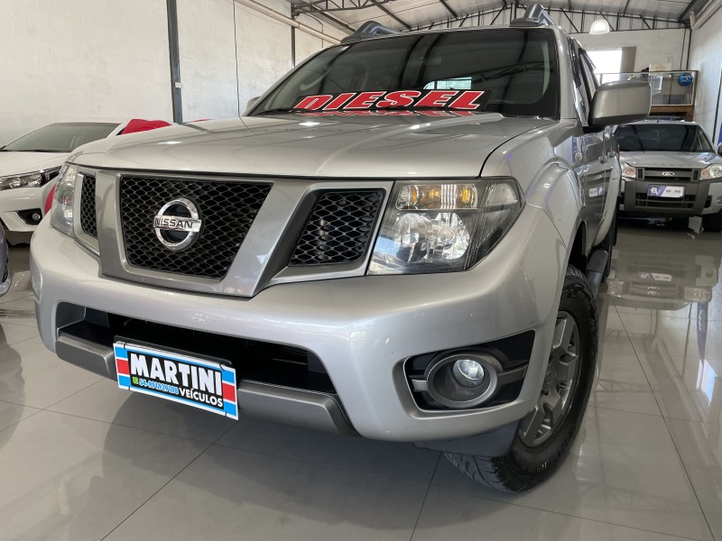 FRONTIER 2.5 SV ATTACK 10 ANOS 4X4 CD TURBO ELETRONIC DIESEL 4P MANUAL - 2014 - CAXIAS DO SUL