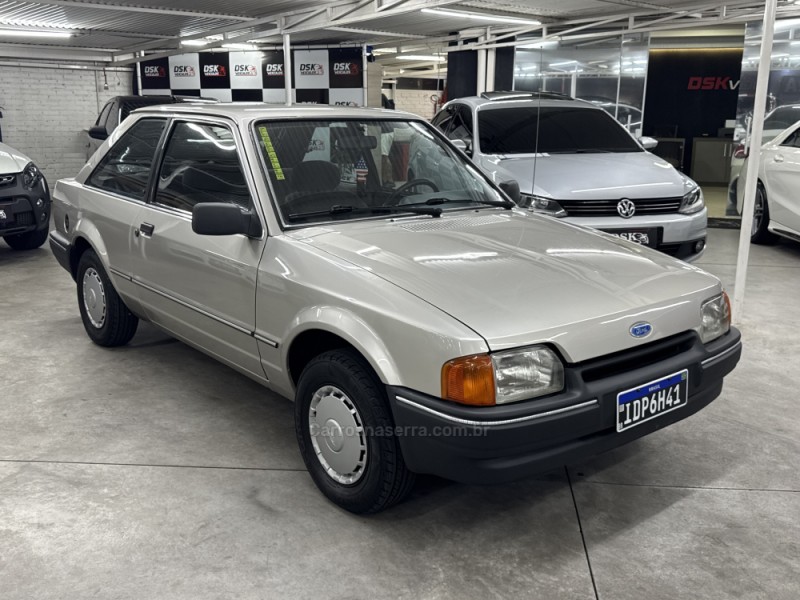 ESCORT 1.6 I GL 8V ÁLCOOL 2P MANUAL - 1989 - CAXIAS DO SUL