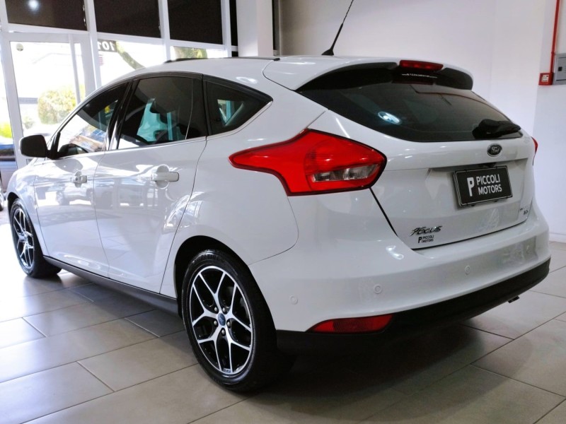 FOCUS 2.0 TITANIUM PLUS HATCH 16V FLEX 4P AUTO - 2017 - CAXIAS DO SUL