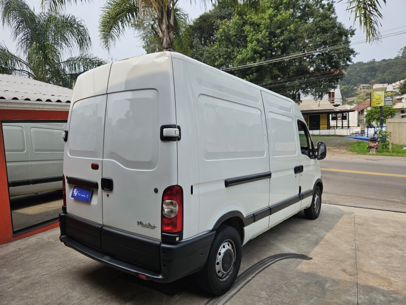 MASTER 2.5 DCI FURGÃO MÉDIO/LONGO TA DIESEL - 2011 - CAXIAS DO SUL